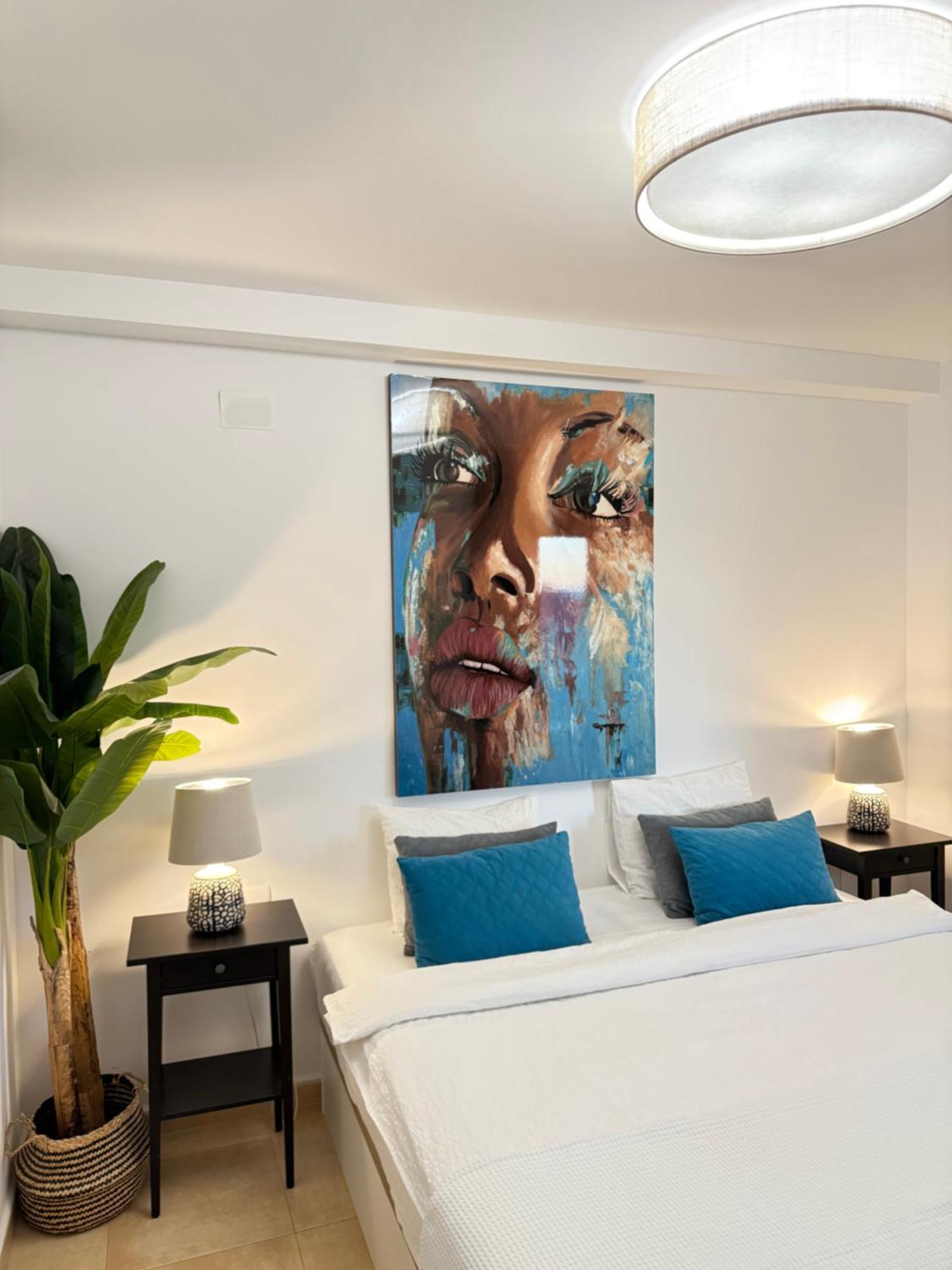 Esmeralda Suites Sunrise Con Piscina Calpe Esterno foto